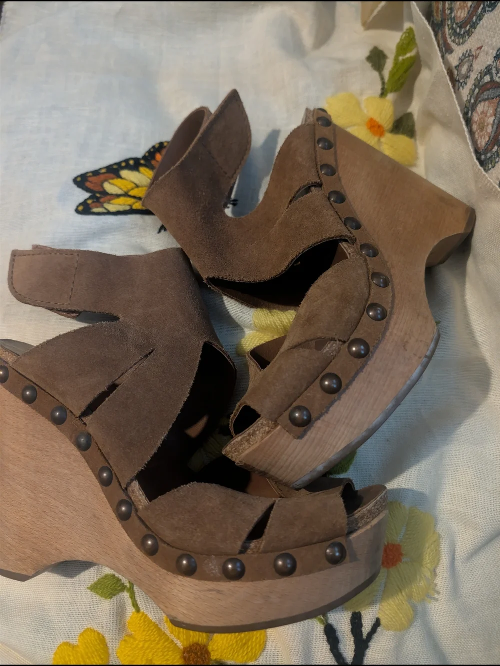 Pedro García Women's Brown Suede Platform Sandals